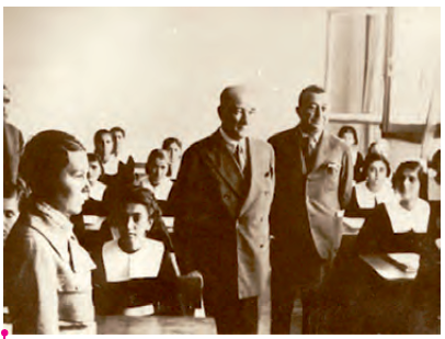 Cumhurbaşkanı Atatürk, Adana İsmet Paşa Kız Enstitüsünde tarih dersinde (19 Kasım 1937)